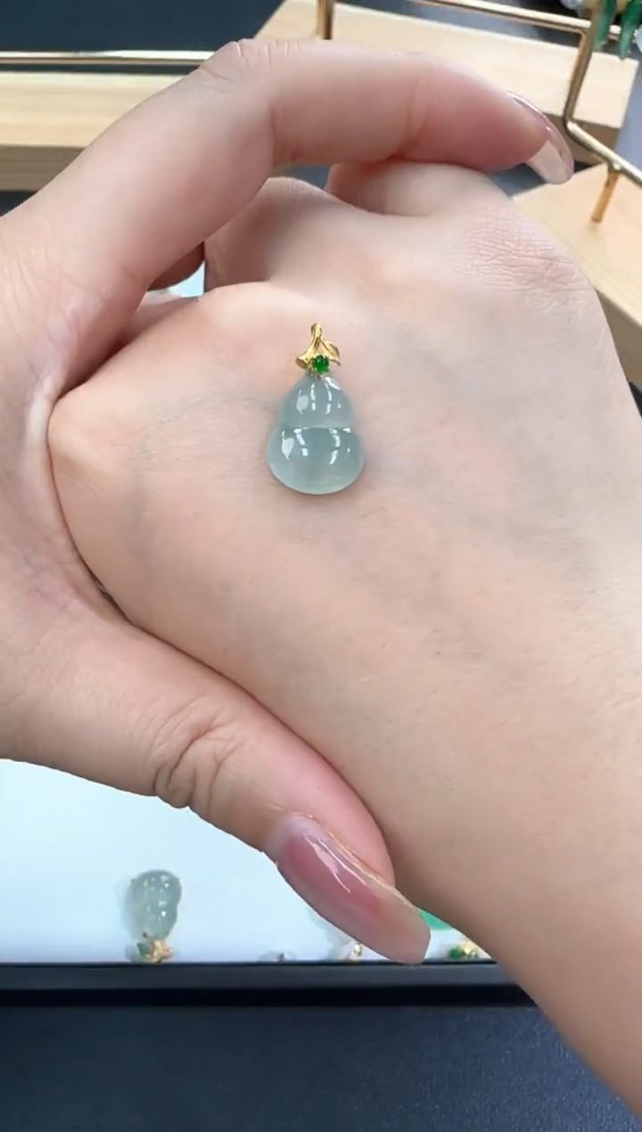 【闪购商品】翡翠颈饰18K金镶嵌250212253