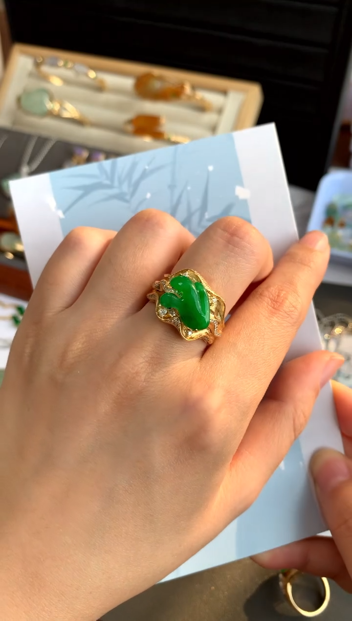 【闪购商品】翡翠戒指18K金镶嵌设计款满绿戒指（48小时鉴赏）