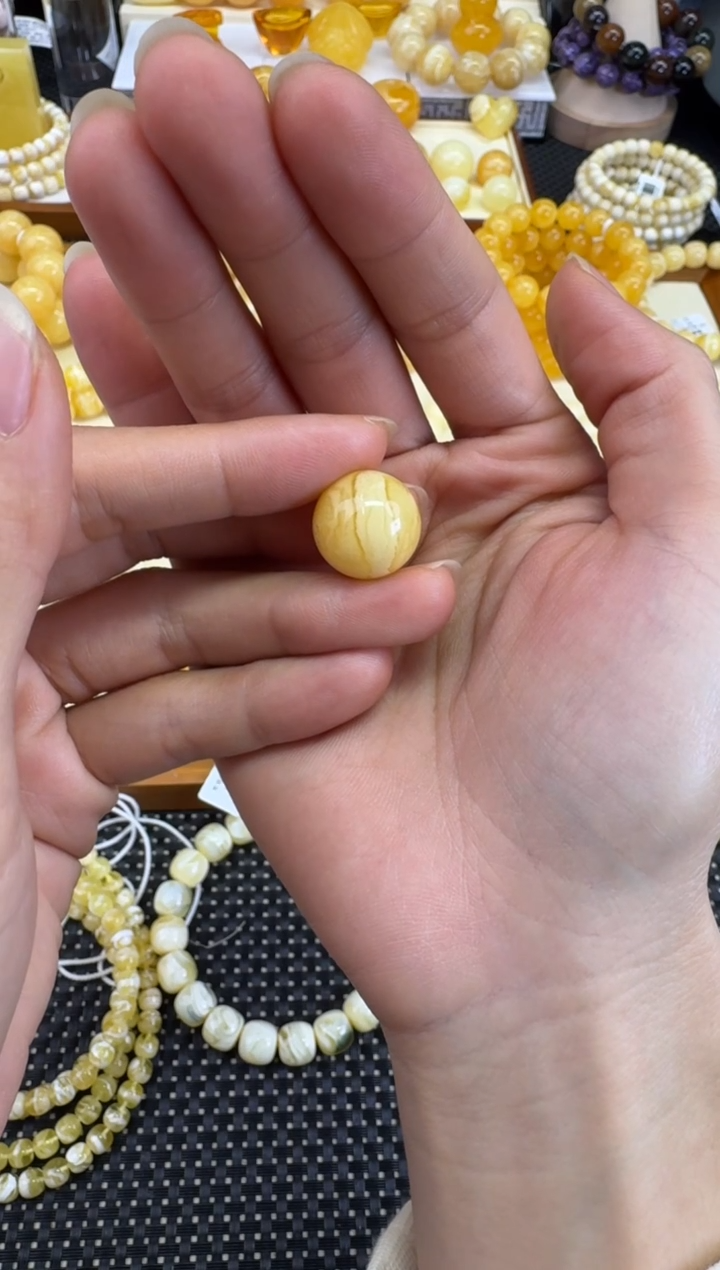 裸石琥珀未镶嵌宝衡 御龙见白 虎虎单珠 15.3mm