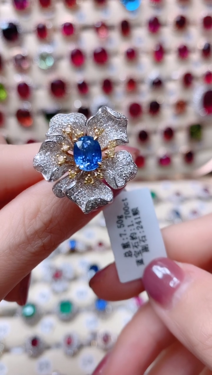 【闪购商品】蓝宝石18K金戒指18K金镶嵌1