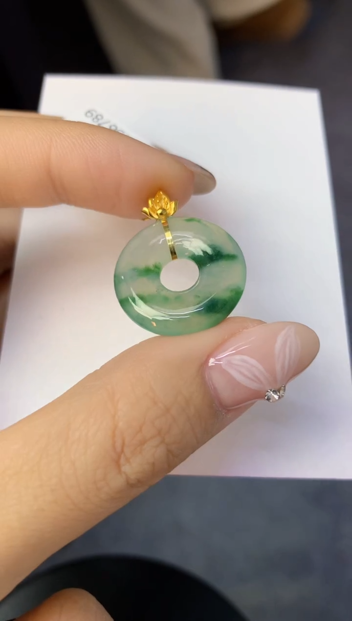 颈饰18K金镶嵌翡翠天然缅甸a货翡翠百元以上9元证书费自理