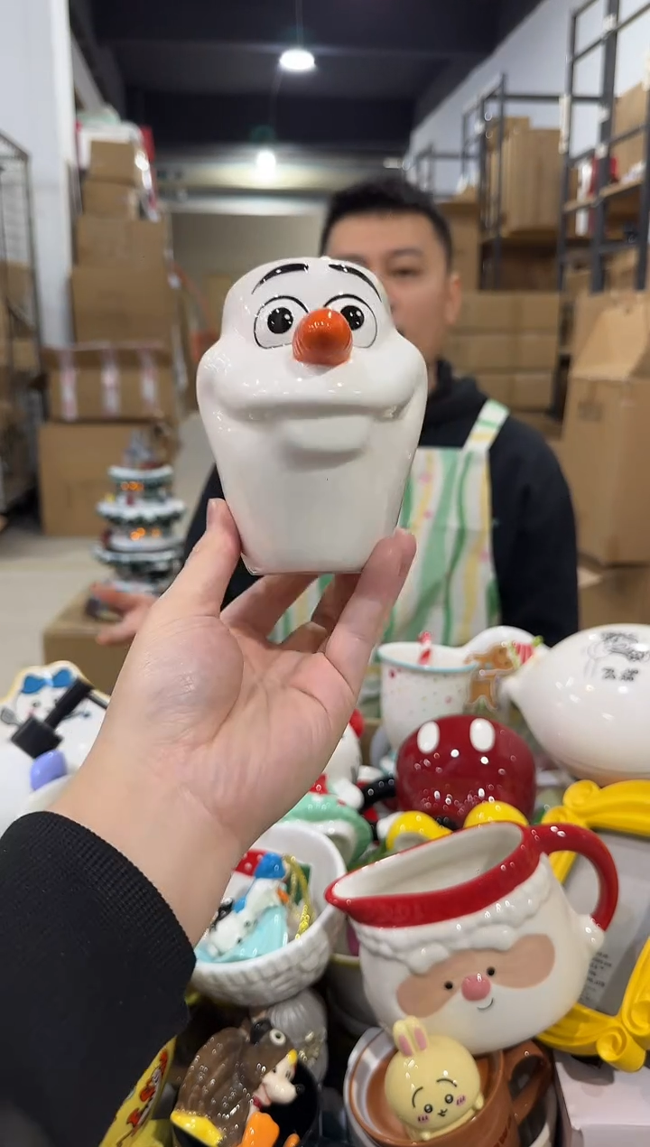 瓷片雪宝头杯     