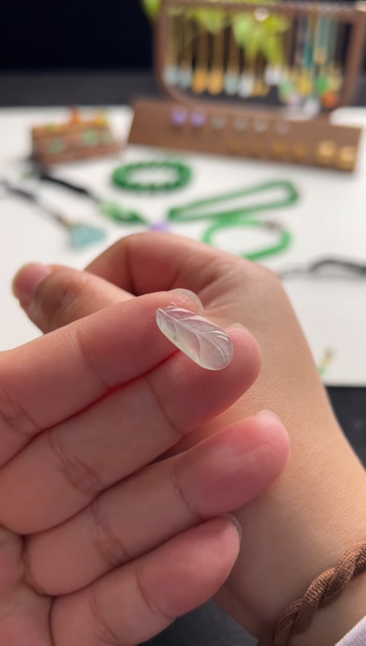 【闪购商品】定制翡翠未镶嵌480叶子