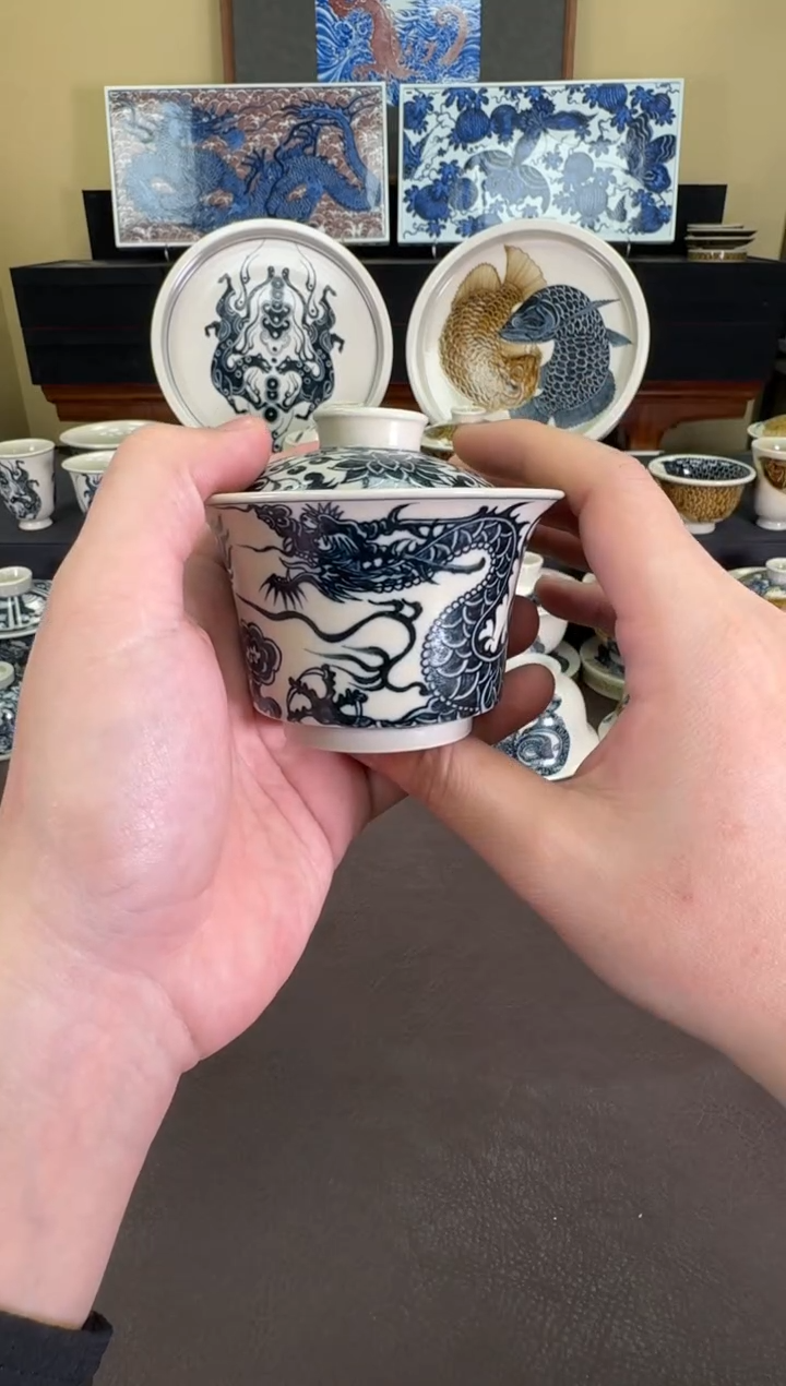 【闪购商品】二号釉1351龙纹马蹄盖碗