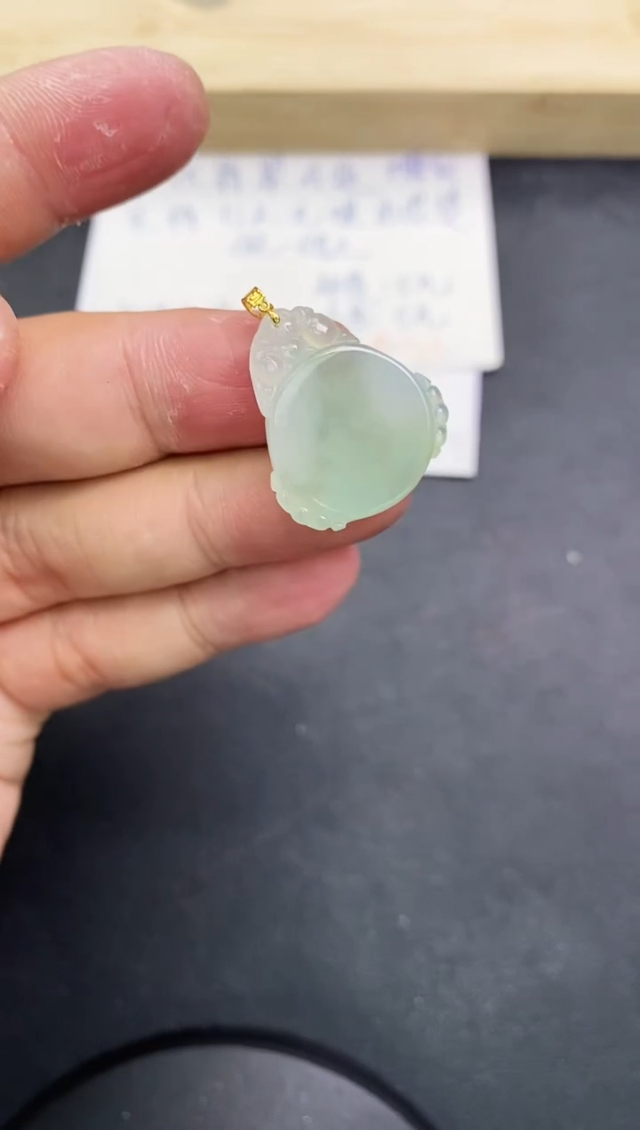 【闪购商品】翡翠颈饰18K金镶嵌天然翡翠A货赠皮绳