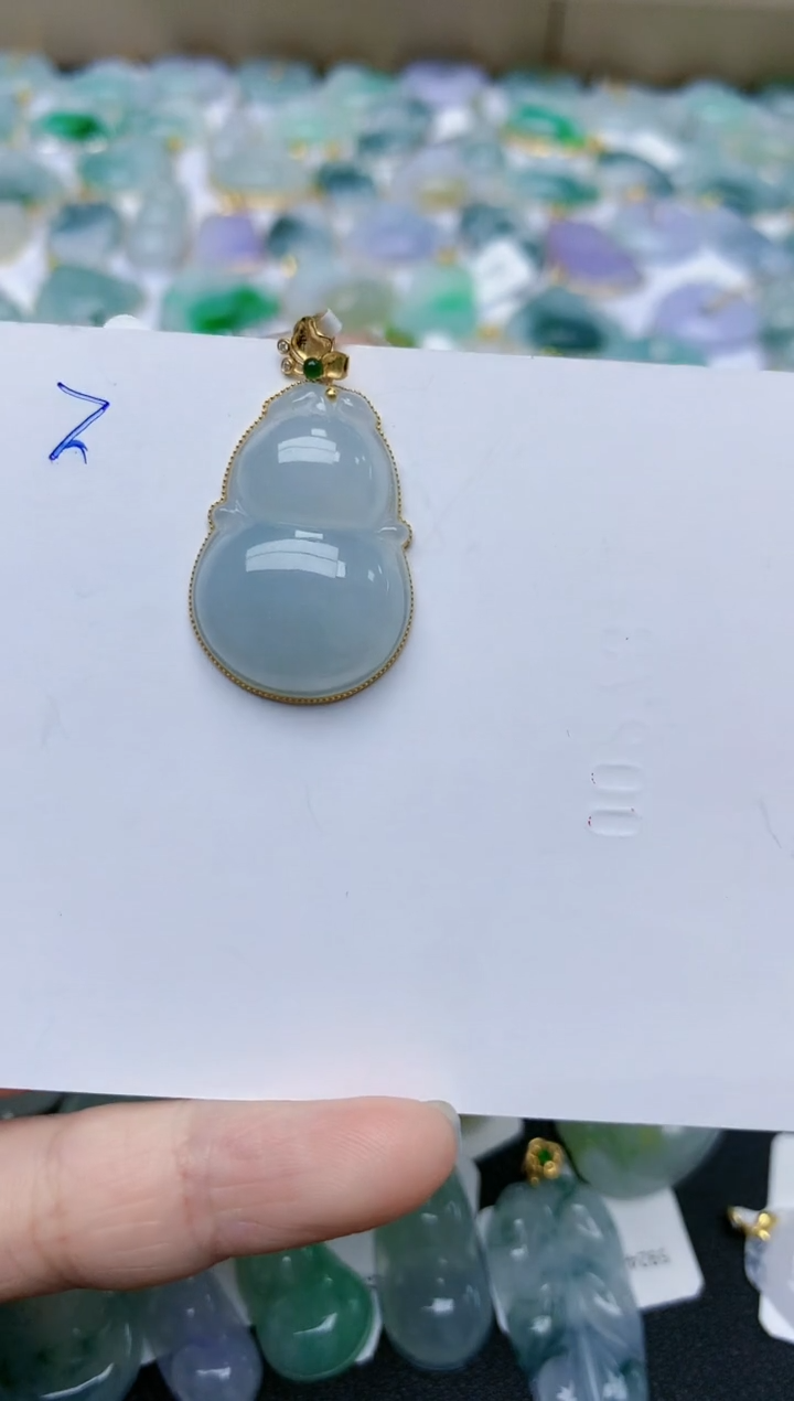 【闪购商品】翡翠颈饰18K金镶嵌天然翡翠A货    