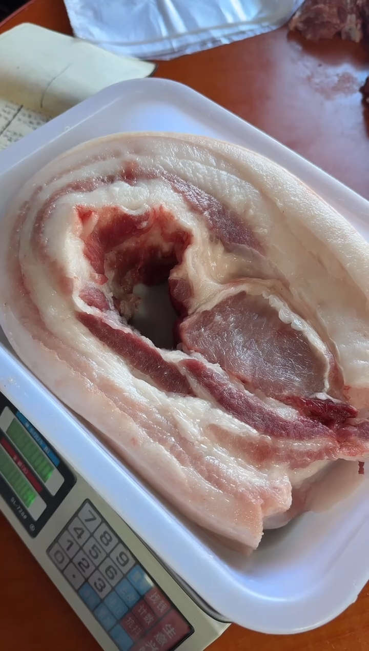 中国大陆180食用农产品李*荣猪五花肉3.14李丽荣