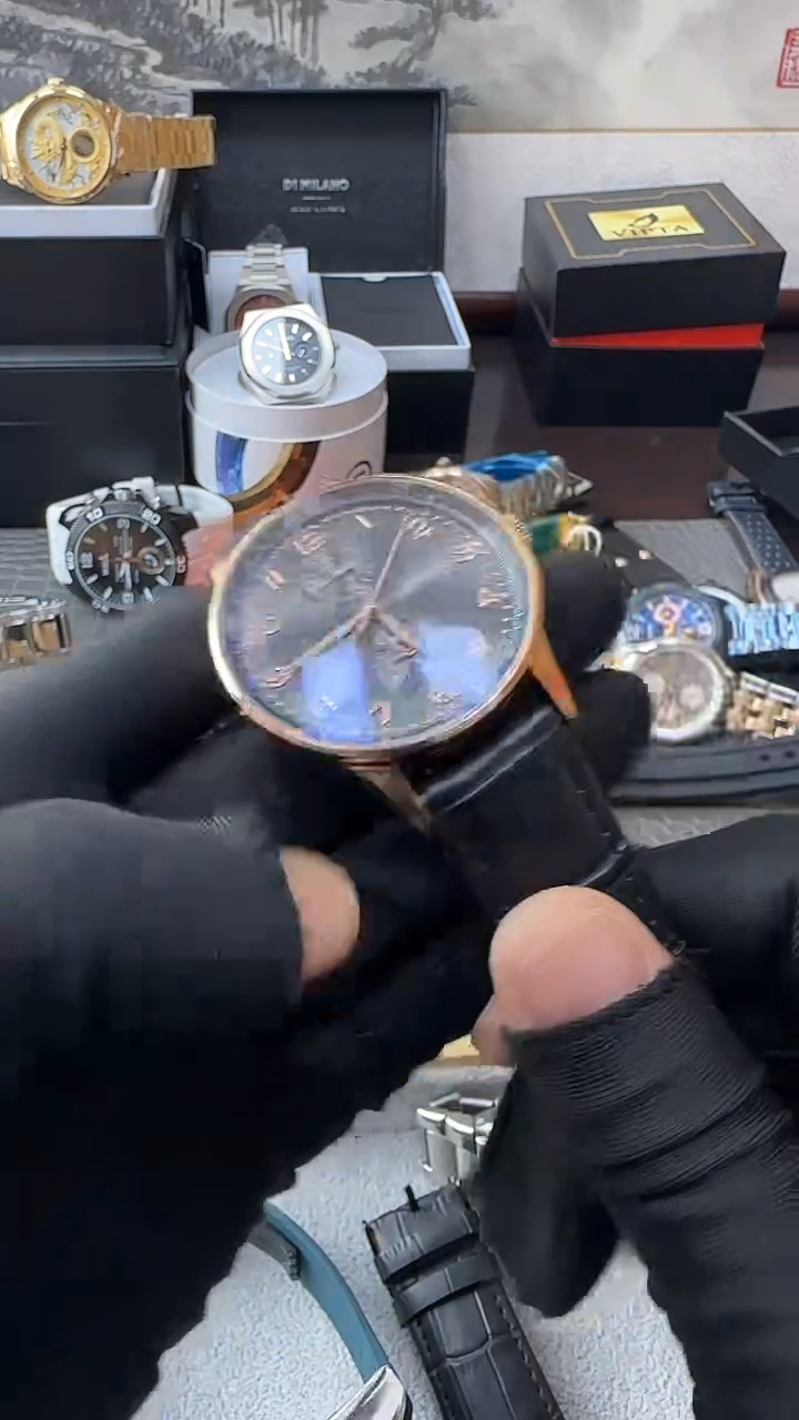 石英机芯锻造碳钢国产男士腕表