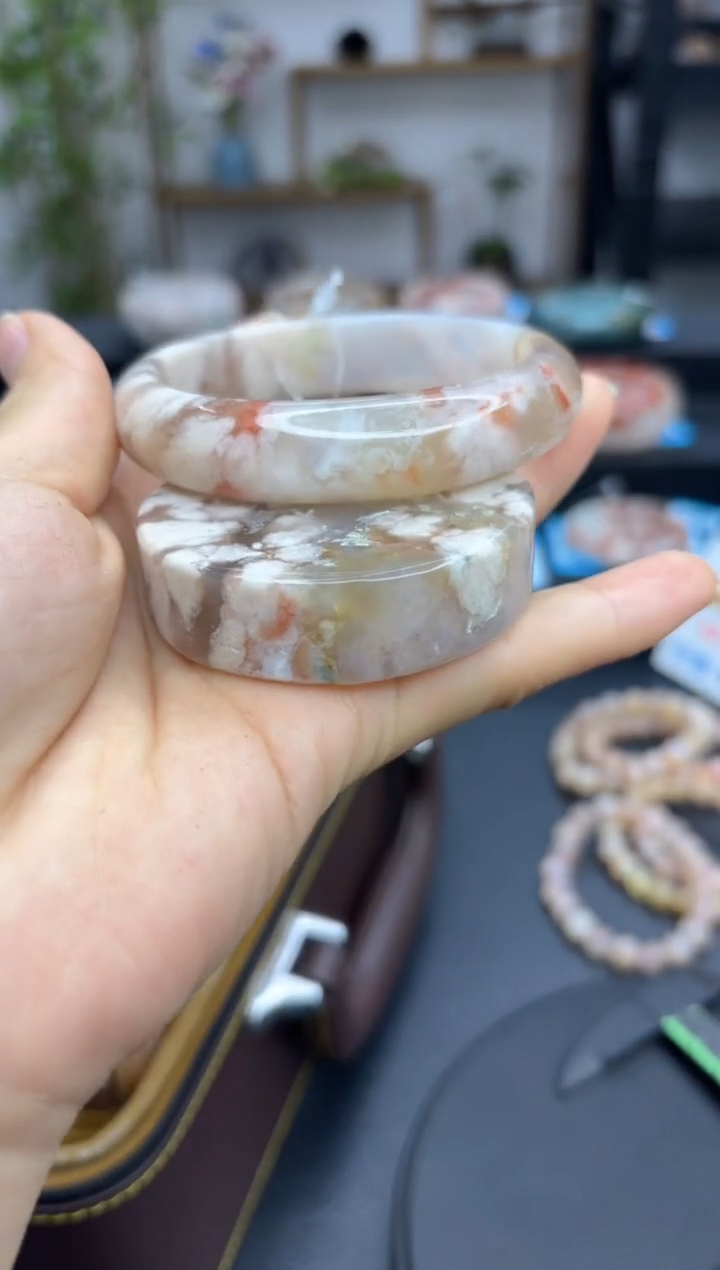 【闪购商品】石英质玉手镯未镶嵌A1312(58圈赠送镯心)