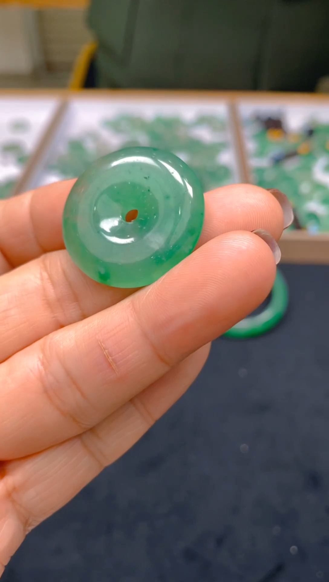 【闪购商品】石英质玉颈饰未镶嵌冰美人非洲翠，官方质检发货0010