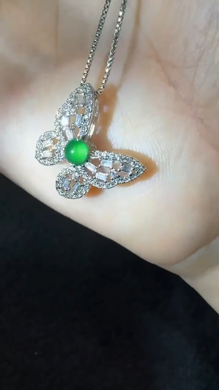 【闪购商品】翡翠吊坠(不含链)未镶嵌多样性发货其一不含链