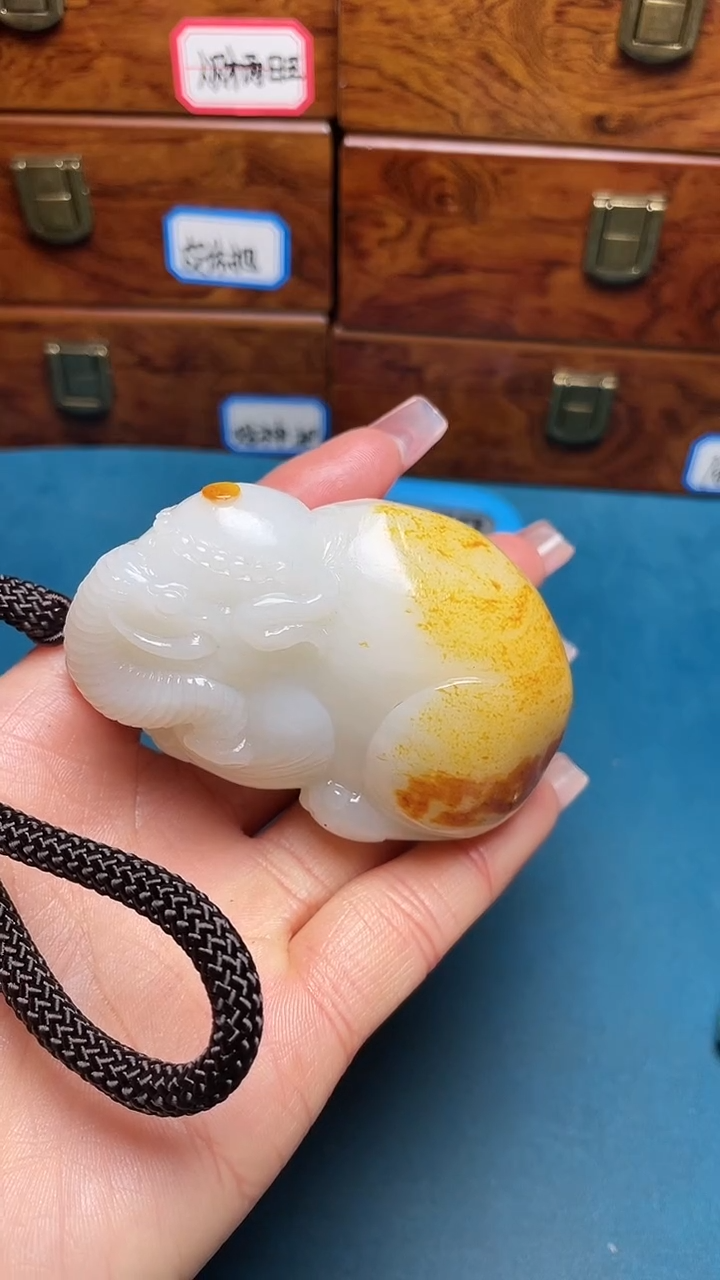 【闪购商品】和田玉把件未镶嵌和田玉