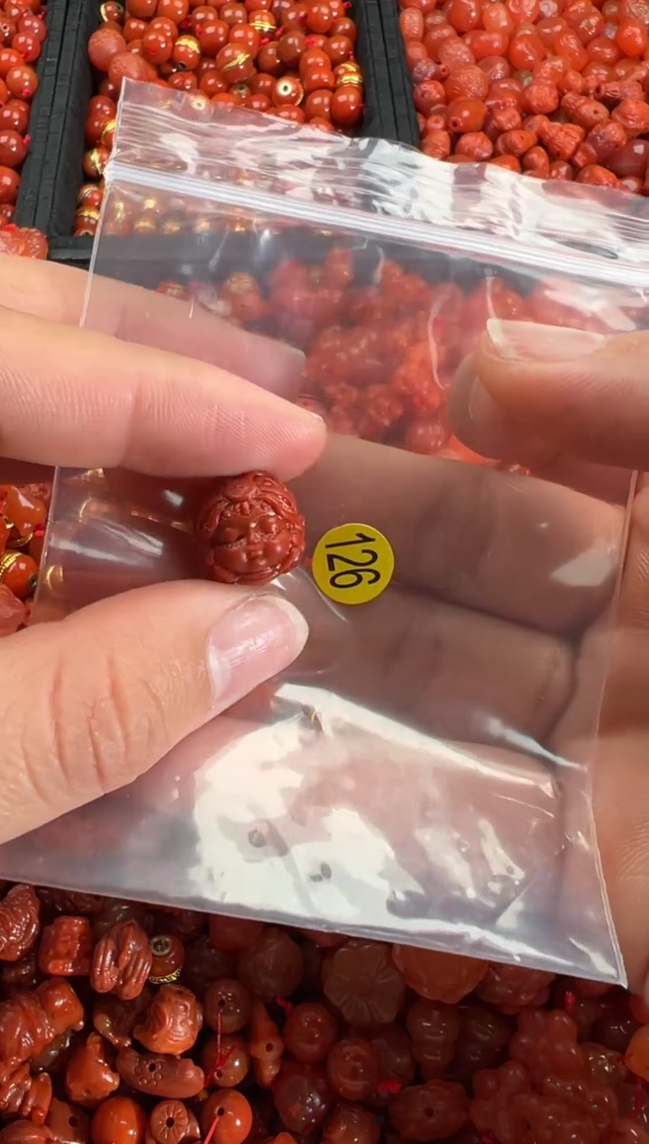 【闪购商品】南红玛瑙颈饰未镶嵌1