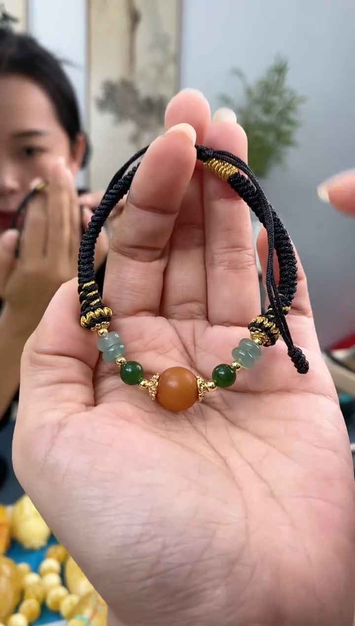 【闪购商品】蜜蜡裸石未镶嵌天然琥珀蜜蜡手链