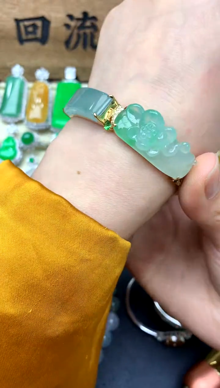 【闪购商品】翡翠手镯18K金镶嵌411-中国好珍宝