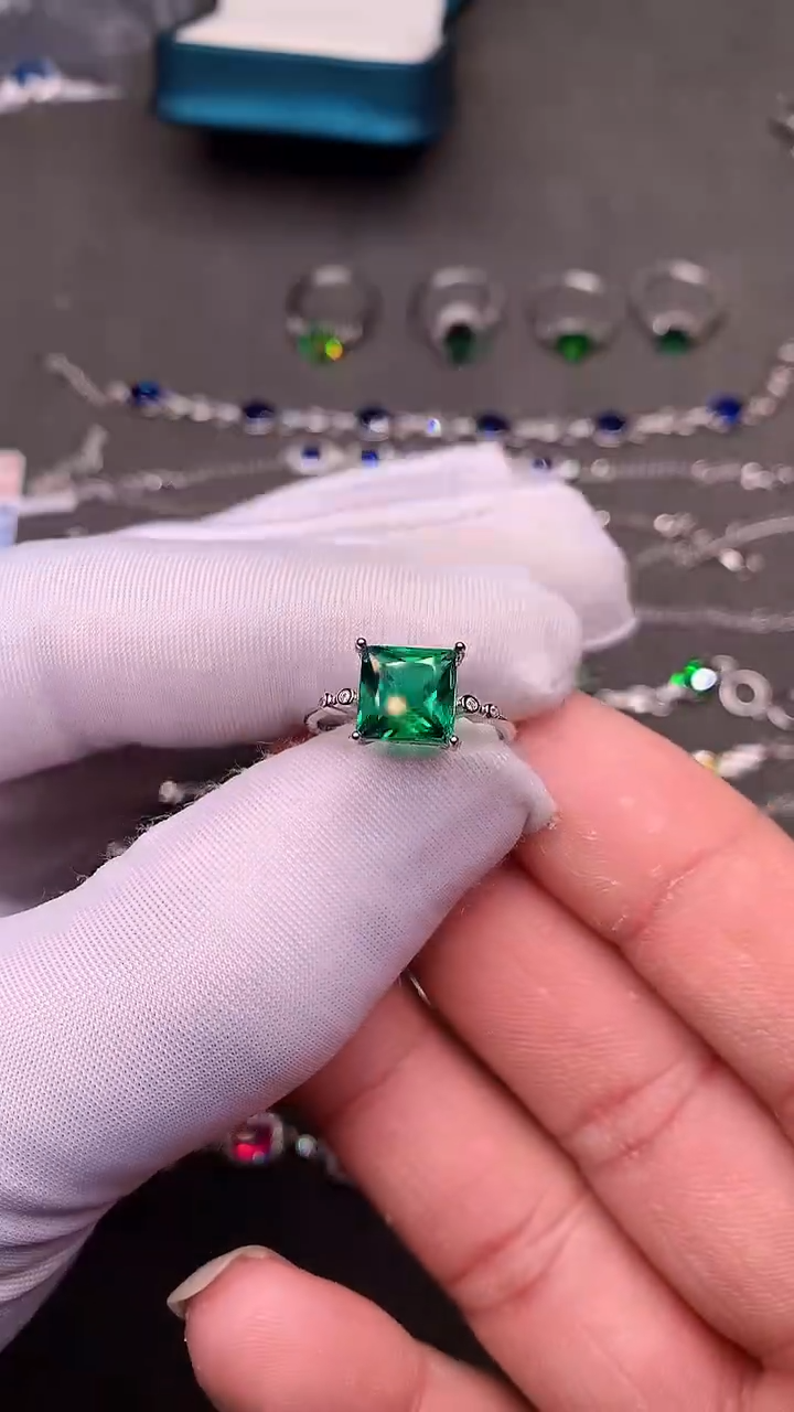 【闪购商品】绿色碧玺戒指银S925镶嵌......