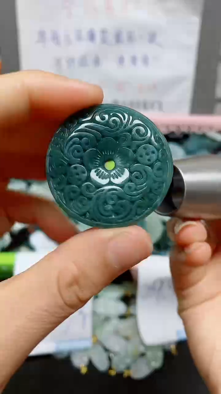 【闪购商品】翡翠颈饰未镶嵌天然翡翠A货