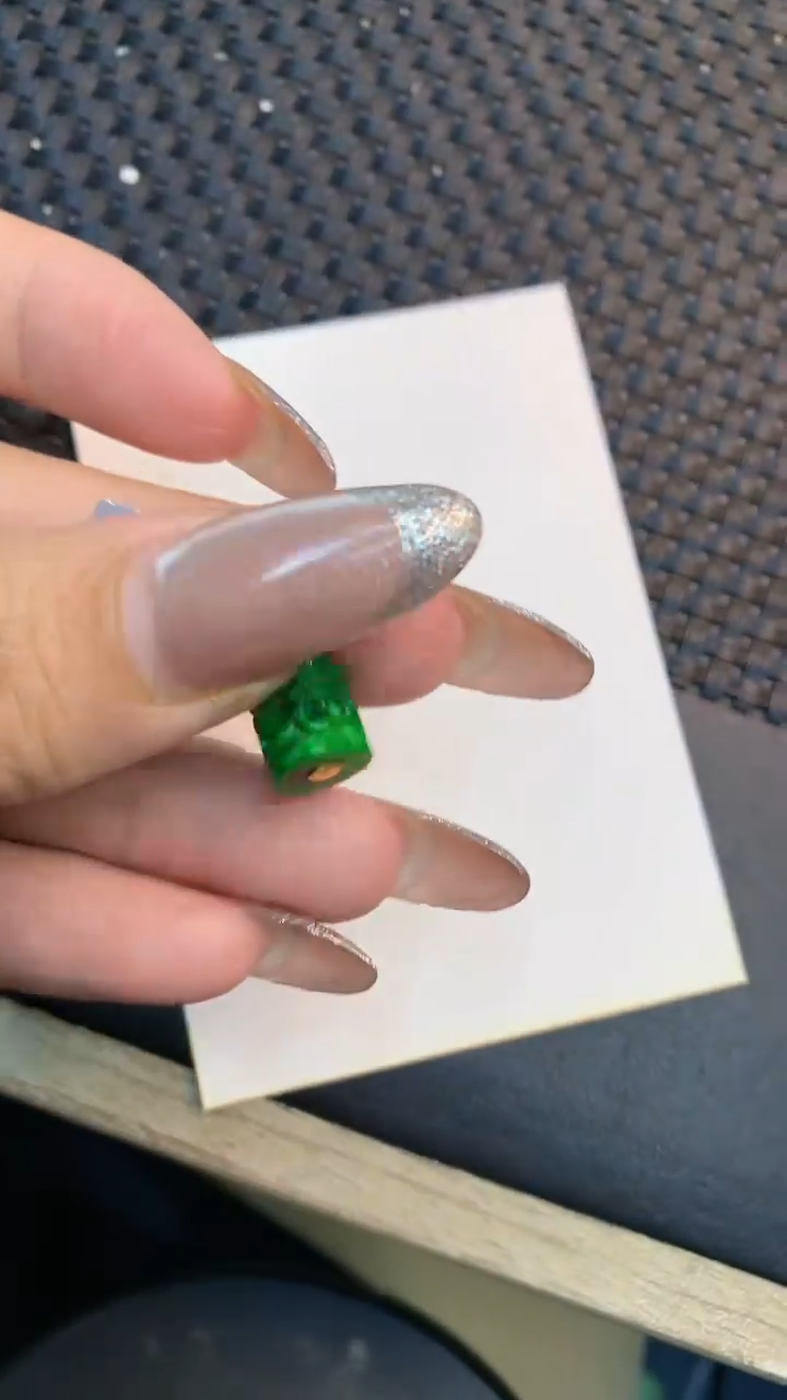 颈饰18K金镶嵌翡翠1