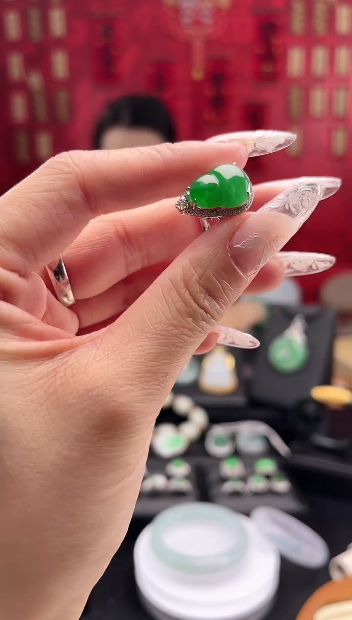 【闪购商品】翡翠戒指18K金镶嵌戒指