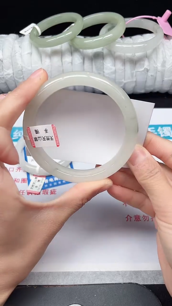 未镶嵌手镯石英质玉201-64/65