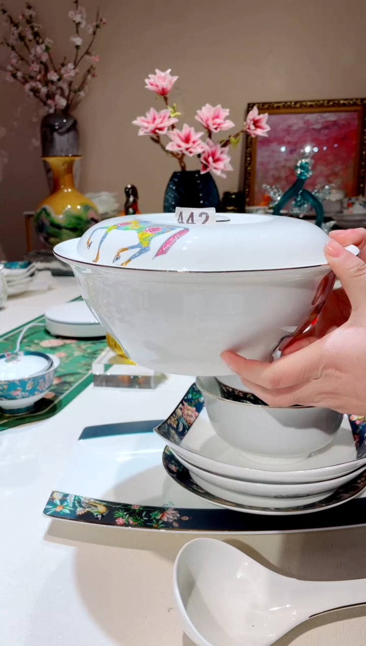 【闪购商品】琉璃手工艺品    大马 大汤锅盖子