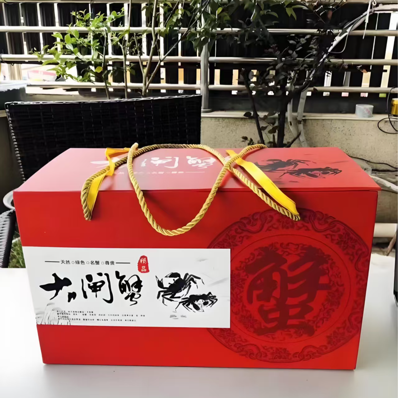 （精品礼盒装）大闸蟹（3.5两母4只+4两公4只+精美蟹具一套）