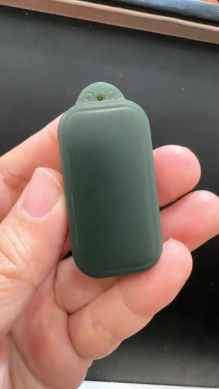 【闪购商品】和田玉颈饰未镶嵌牌