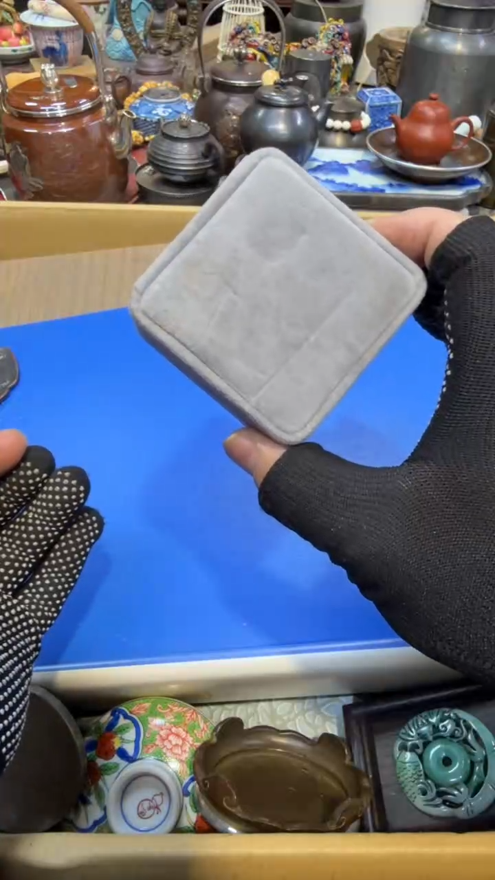 布中古艺术工艺美术品