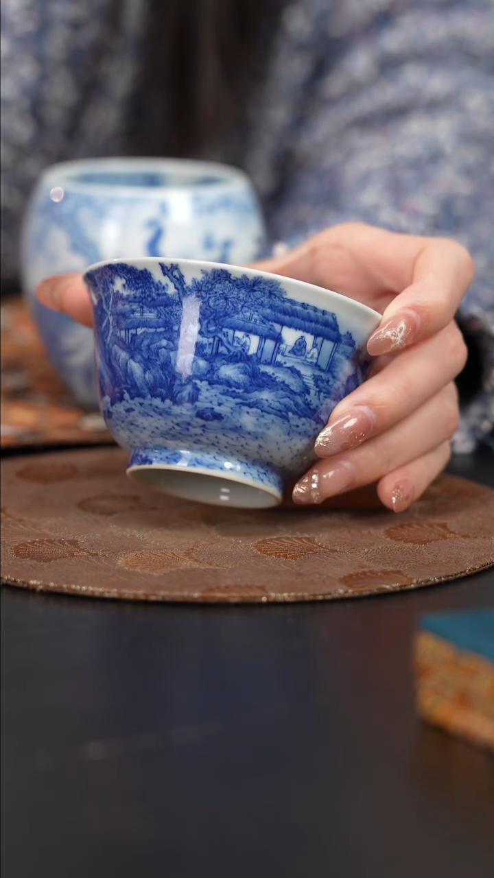 【闪购商品】杯九本造物青花溪山渔隐