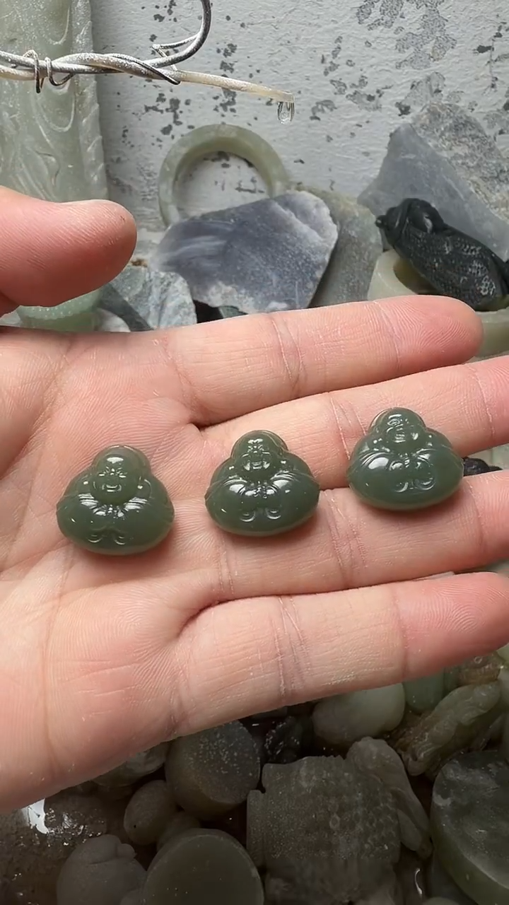 吊坠(不含链)未镶嵌和田玉弥勒佛 多样性发，拍一发一