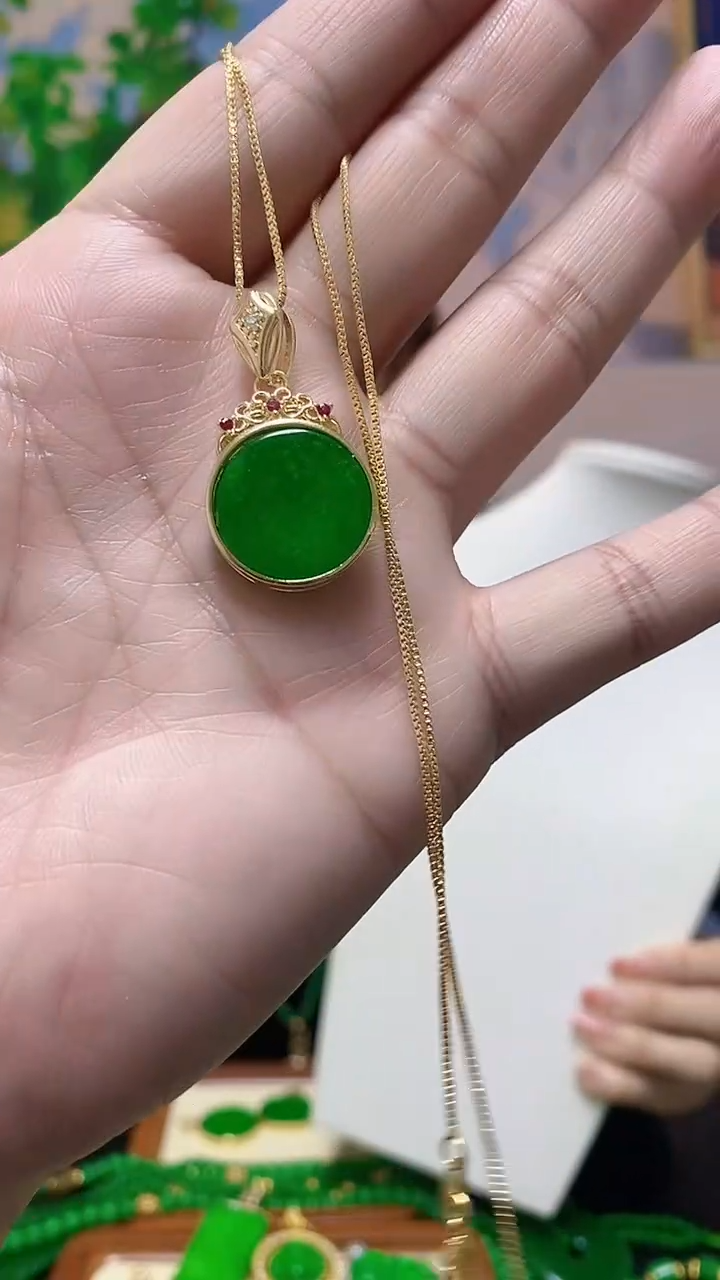 【闪购商品】翡翠吊坠(赠链)14K金镶嵌翡翠吊坠