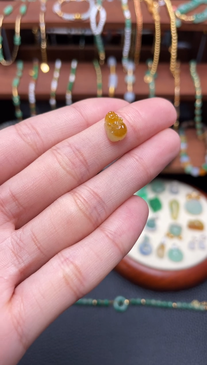 【闪购商品】翡翠吊坠(不含链)18K金镶嵌一个  JK261