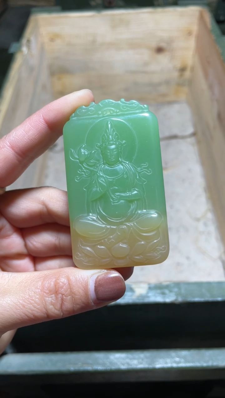【闪购商品】三色双面工观音1件
