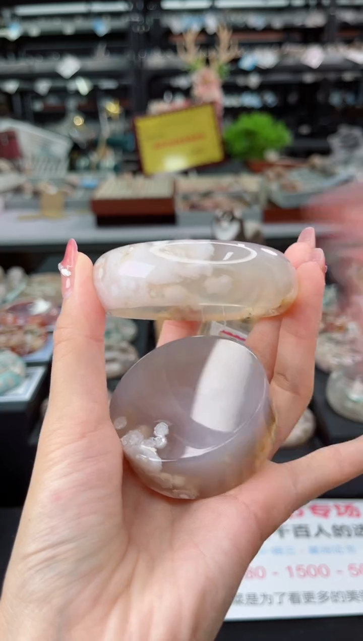 【闪购商品】石英质玉手镯未镶嵌55圈口（赠品镯心）106234