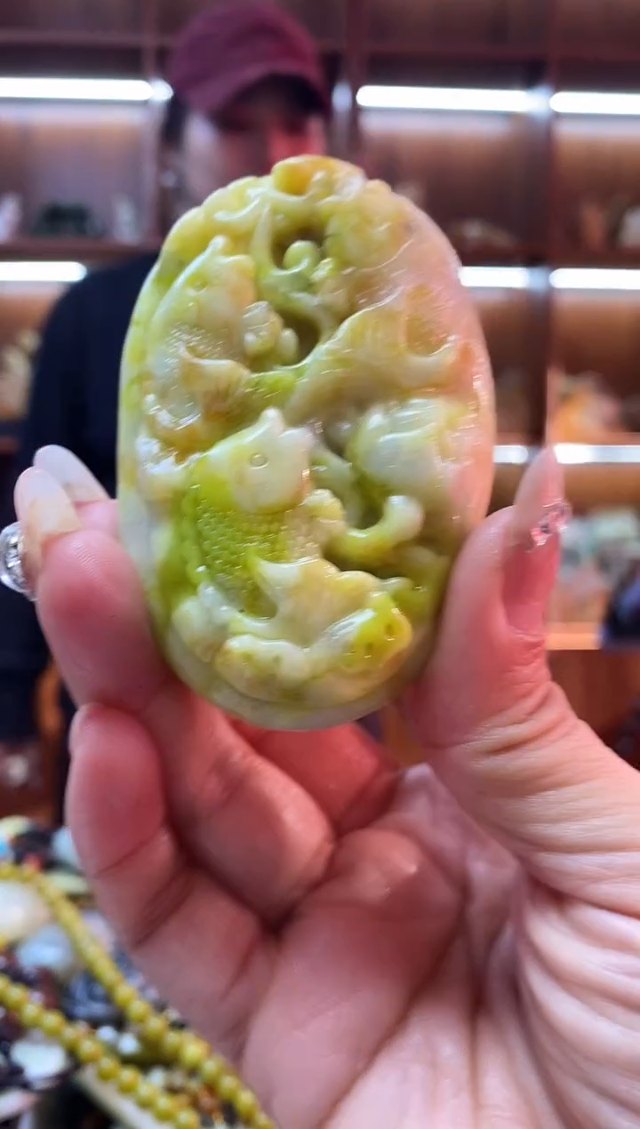 未镶嵌蛇纹石玉手把    