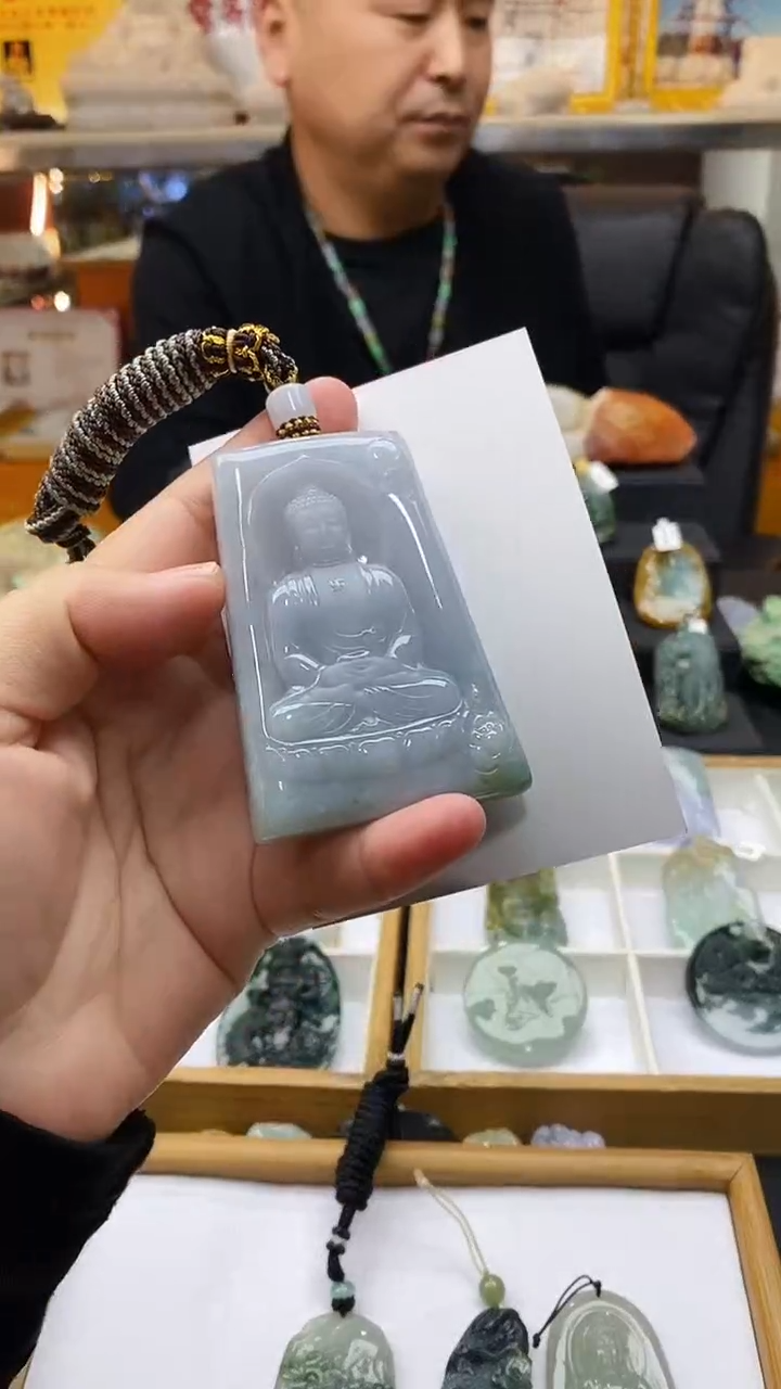 【闪购商品】翡翠颈饰未镶嵌挂件