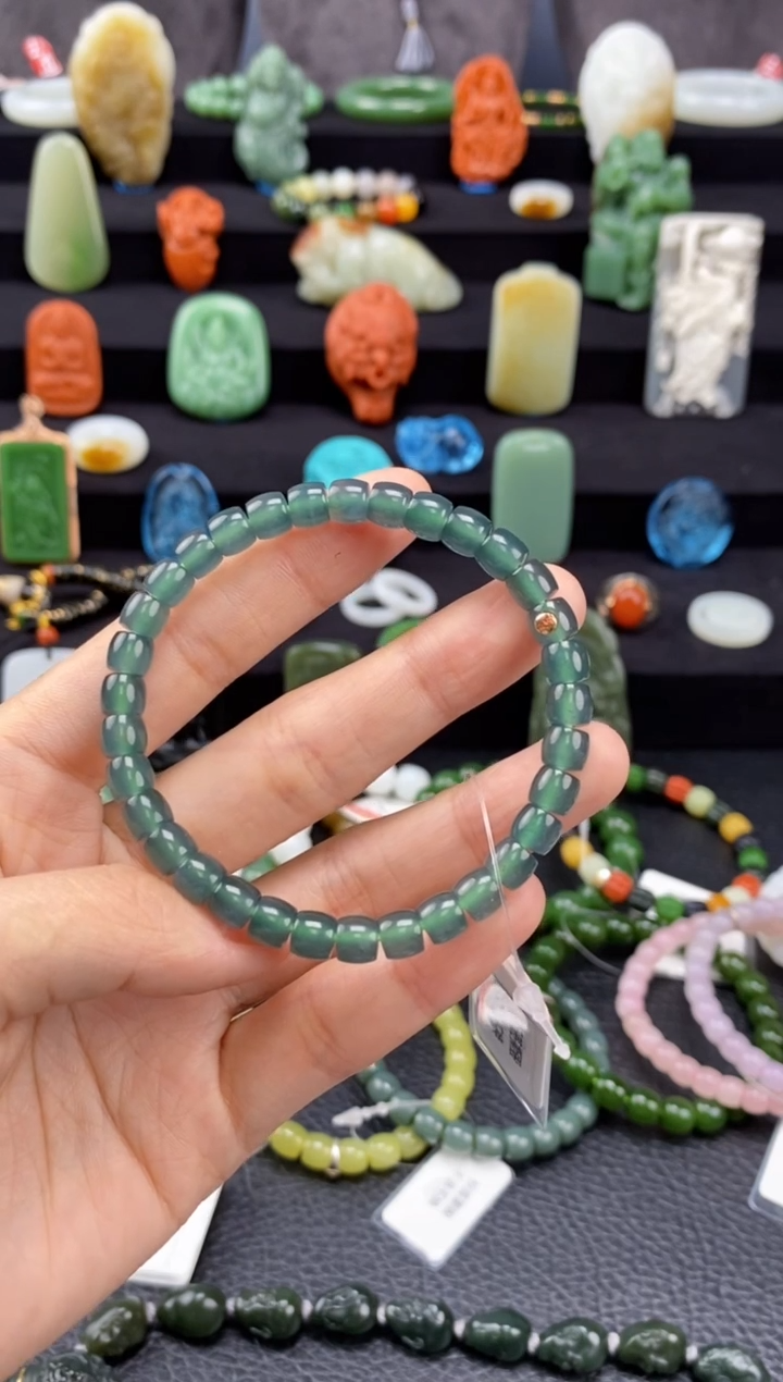 【闪购商品】翡翠手串未镶嵌6.5mm极致弧手串