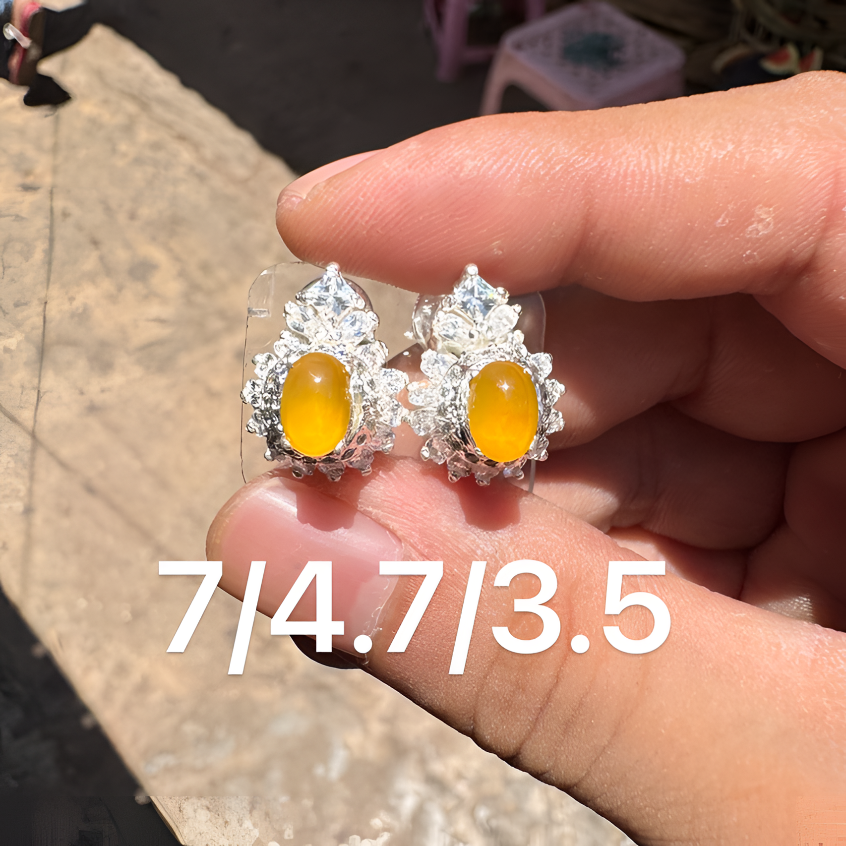 0605(小哪吒在源头)冰玻种翡翠炸光柠檬黄耳钉干净饱满荧光足M80