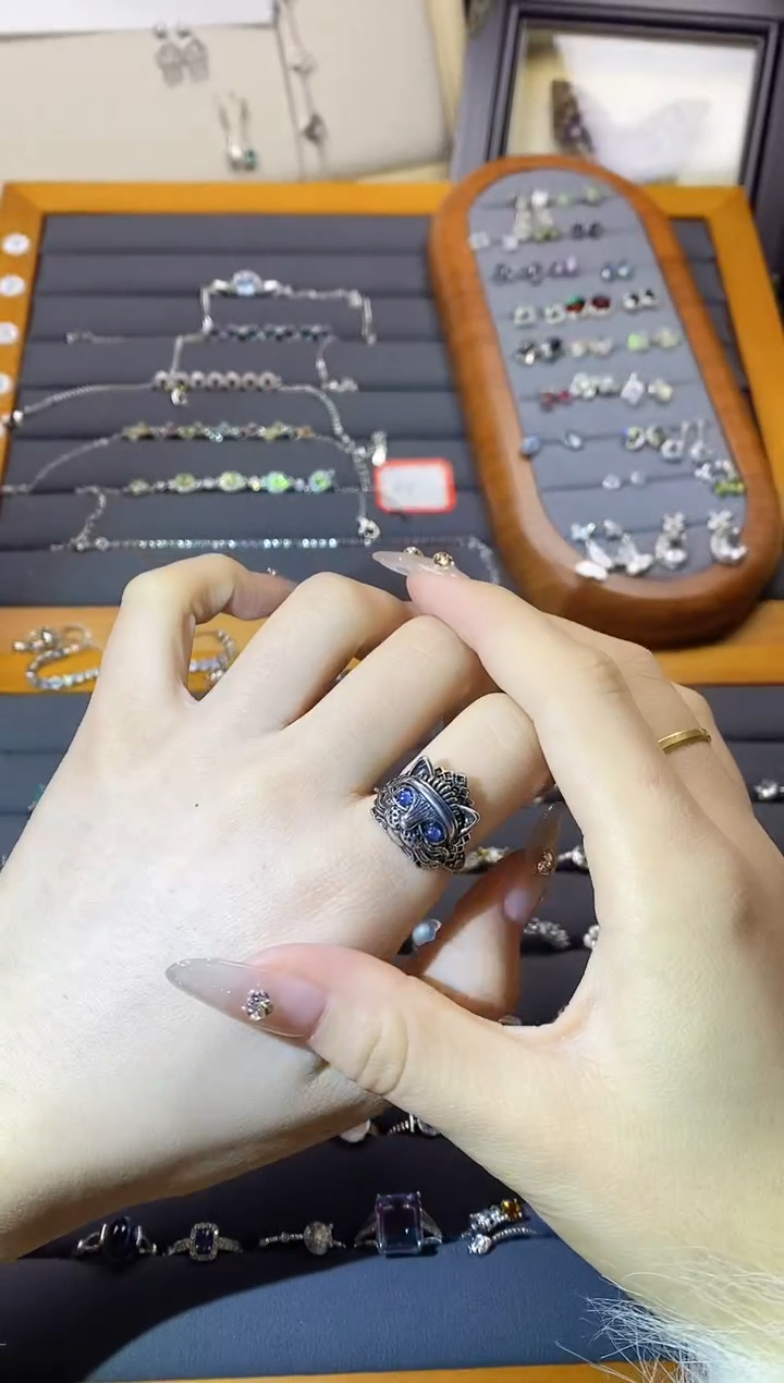 【闪购商品】水晶手链银S925镶嵌A156   