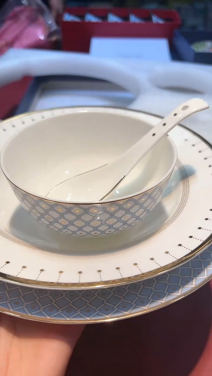 【闪购商品】瓷片锅碗瓢盆一件不剩