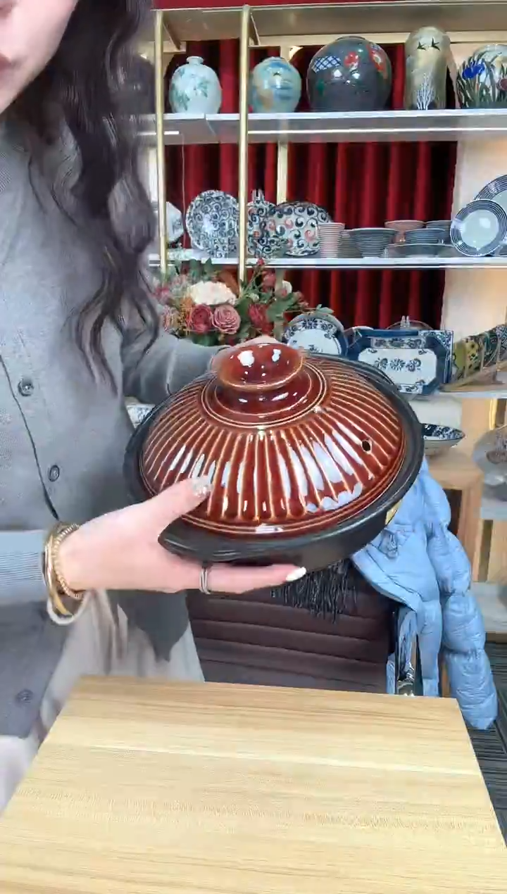 陶瓷7号菊花砂锅一个
