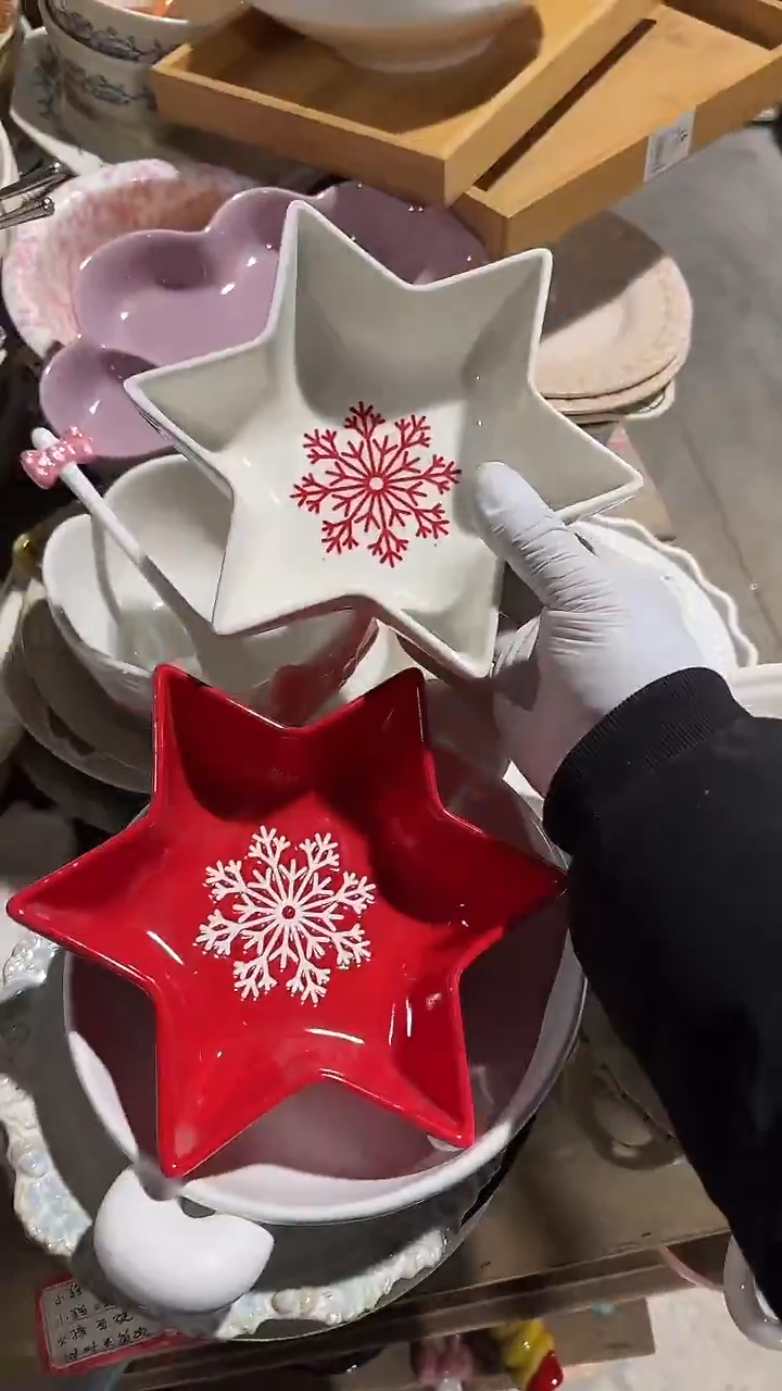 陶瓷2个六角星碗微瑕 凑满20元包邮