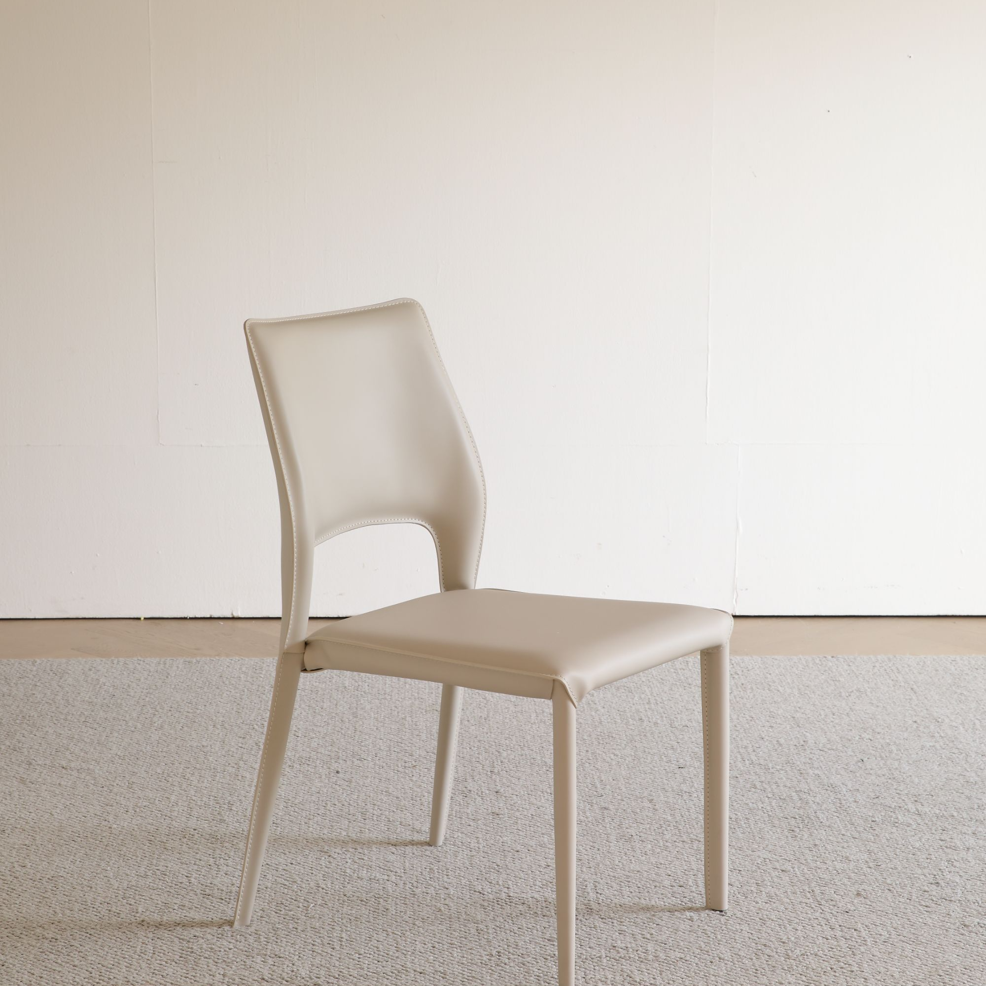 马鞍皮餐椅轻奢休闲椅现代意式极简家用餐椅酒店餐厅餐椅靠背椅