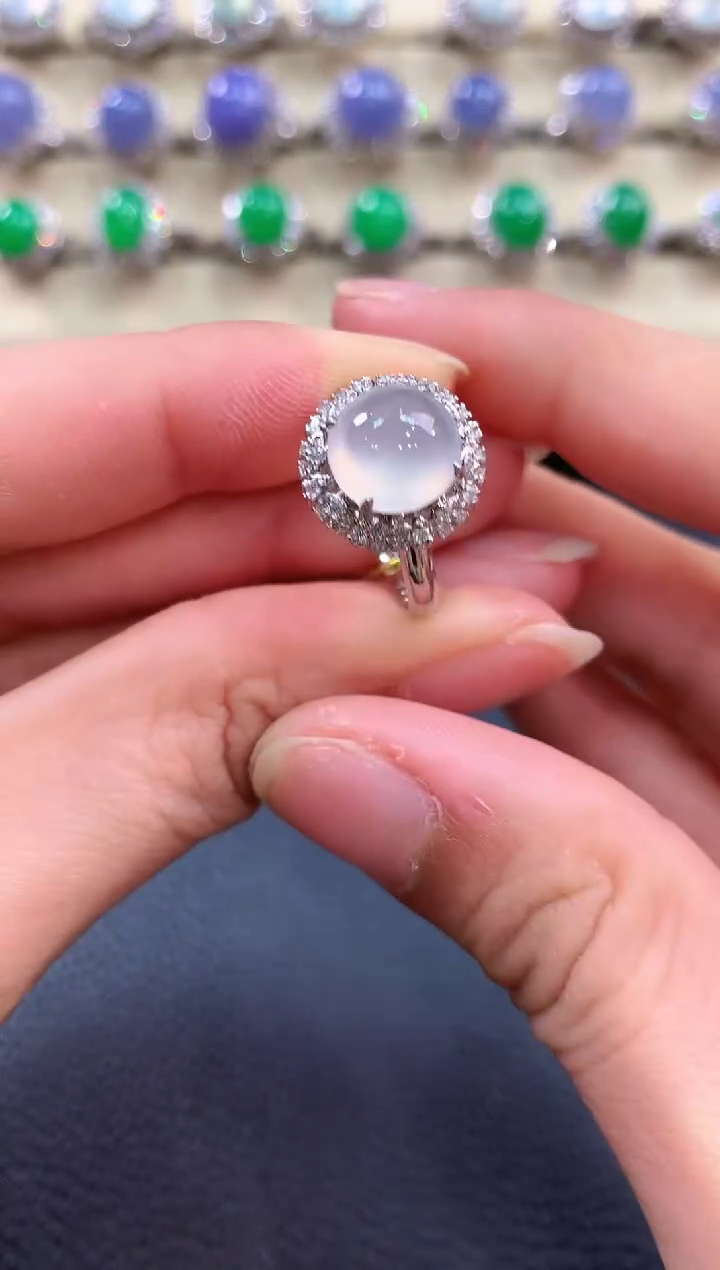 【闪购商品】翡翠戒指18K金镶嵌n49   