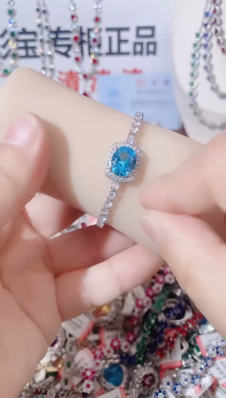 未镶嵌托帕石手链   