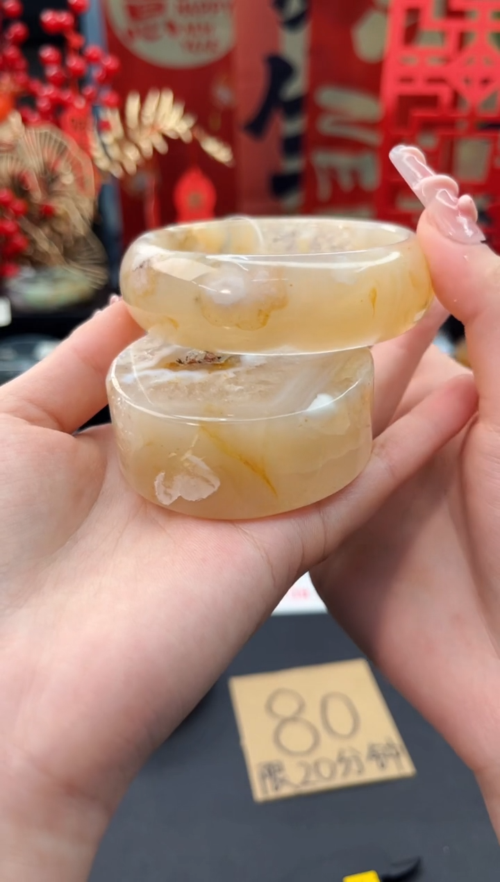 【闪购商品】石英质玉手镯未镶嵌赠送镯心（58圈口）无证书