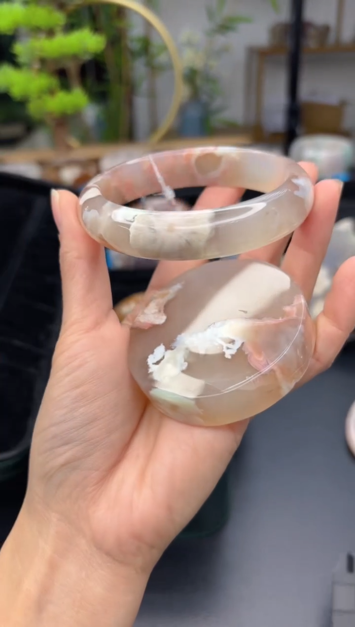 【闪购商品】石英质玉手镯未镶嵌C505(64圈赠送镯心)