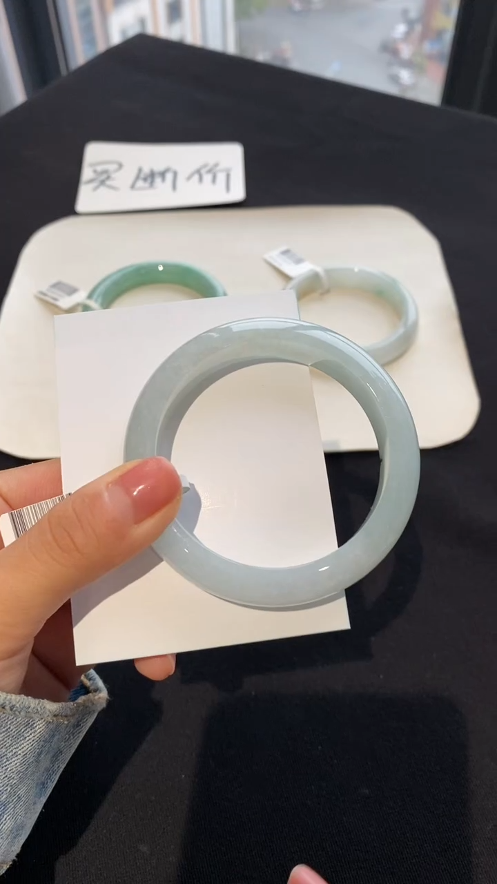 【闪购商品】翡翠手镯未镶嵌55正圈--不退不换