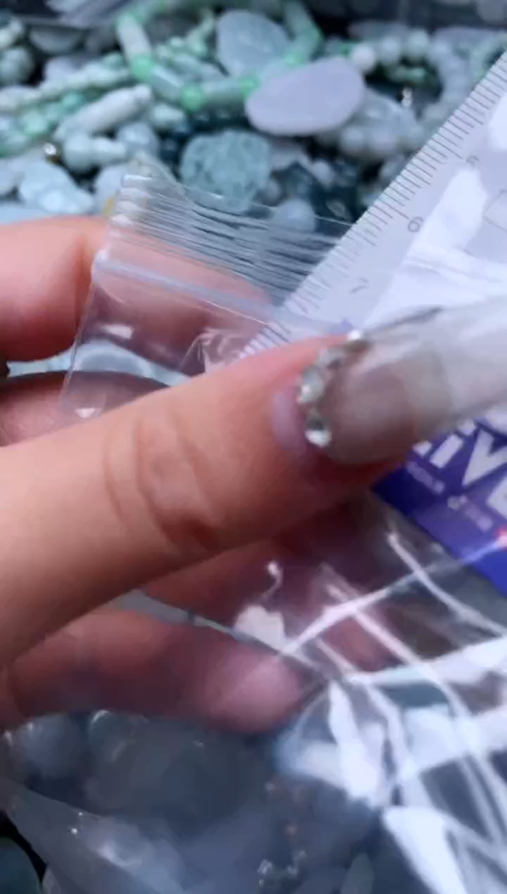 【闪购商品】翡翠吊坠(不含链)未镶嵌7402