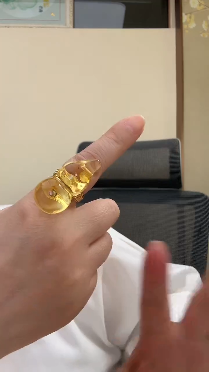 银S925镶嵌琥珀戒指戒指
